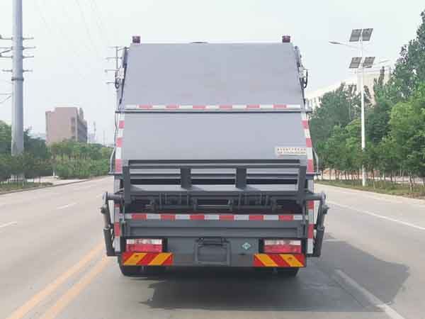 CSC5185ZYSNG6型壓縮式垃圾車
