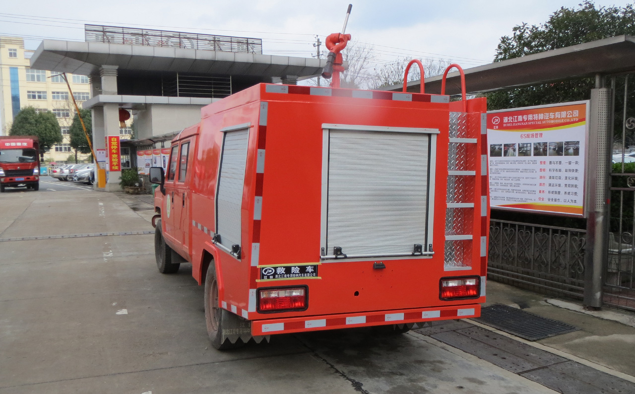 通士林林消防車